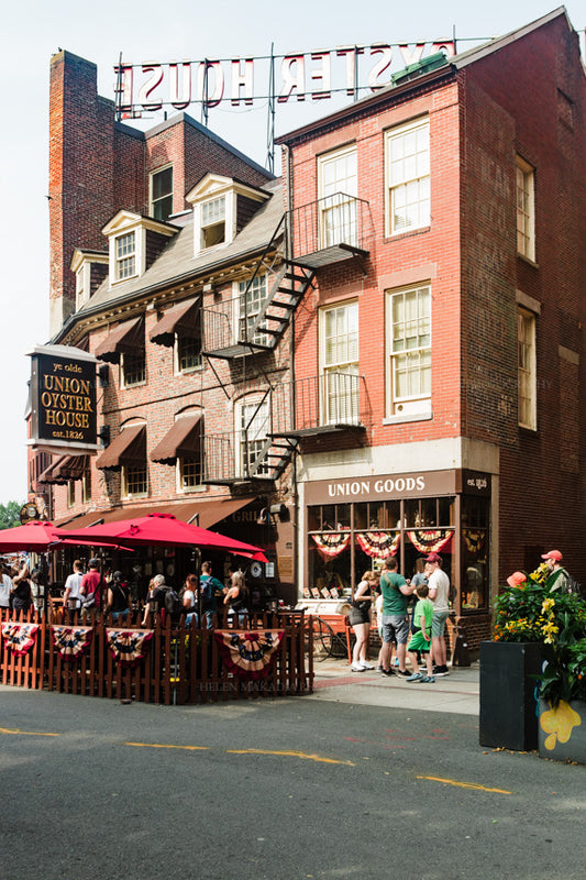 Photograph of Union Oyster House on a hot summer day