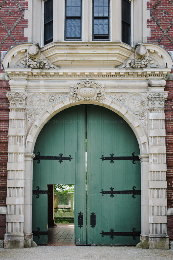 Photograph of the Archway in the Quad at Wellesley College